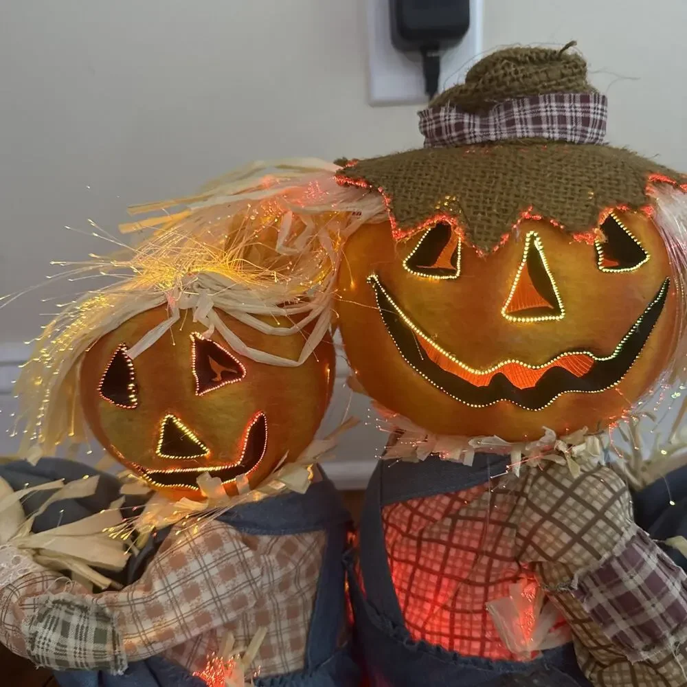 Gemmy Halloween Couple Sitting Fiber Optic Lights Yellow Scarecrow Pumpkin
